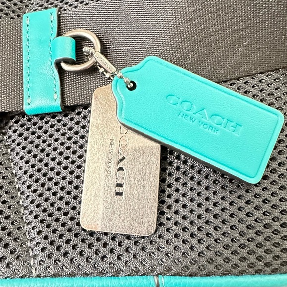 Coach Sullivan Sling Pack In Bright Turquoise Leather Style CP207 - Picture 9 of 16